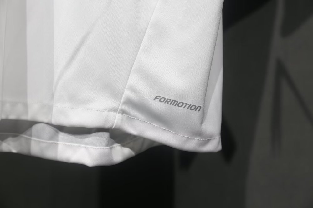 1112 Real Madrid home Retro Player version