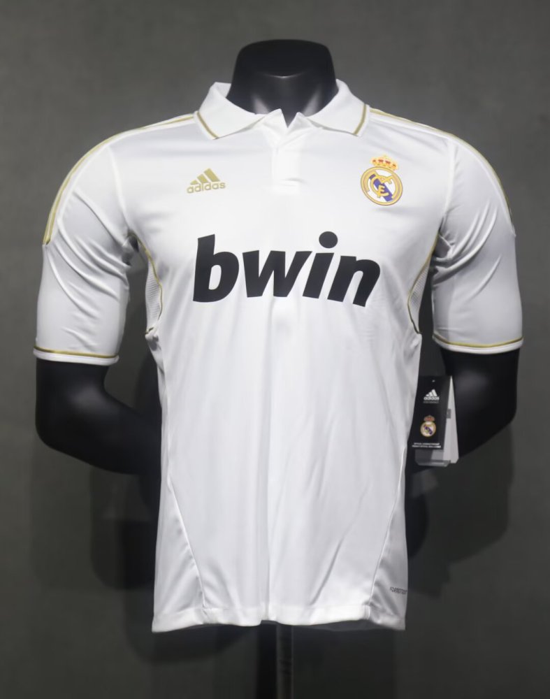 1112 Real Madrid home Retro Player version