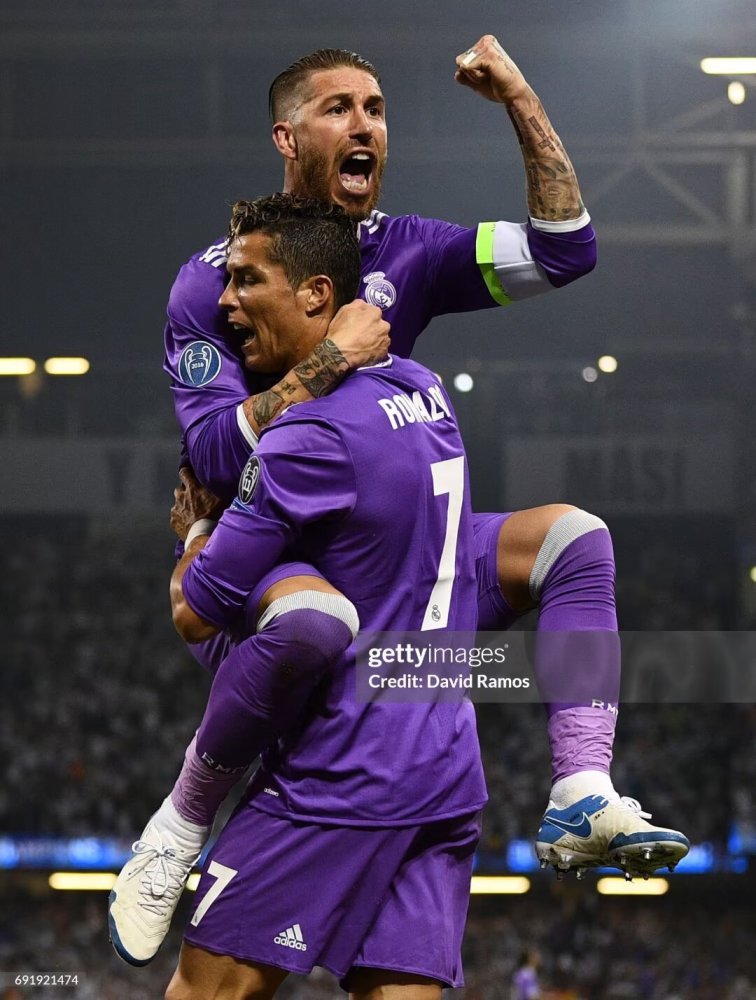1617 Real Madrid away Long sleeve Retro Player version