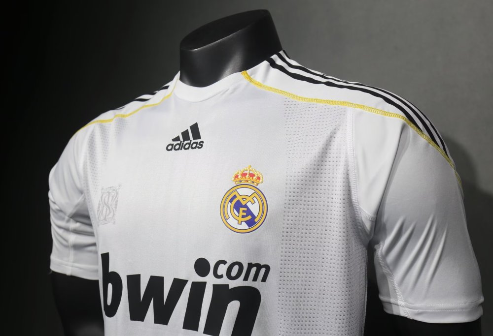 0910 Real Madrid home Retro Player version