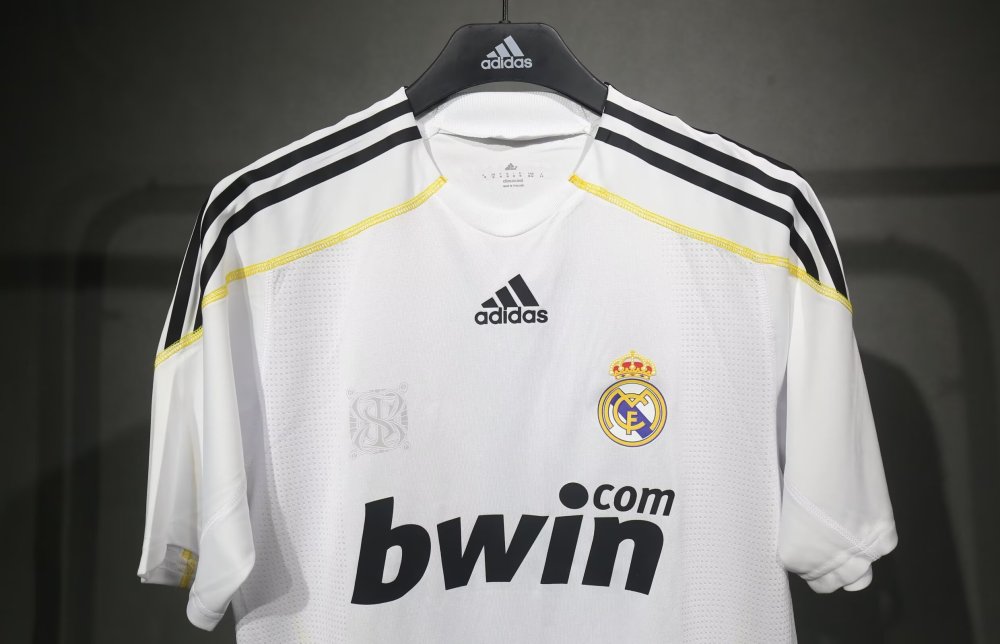 0910 Real Madrid home Retro Player version