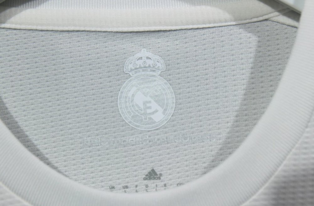 1516 Real Madrid home Long sleeve Retro Player version