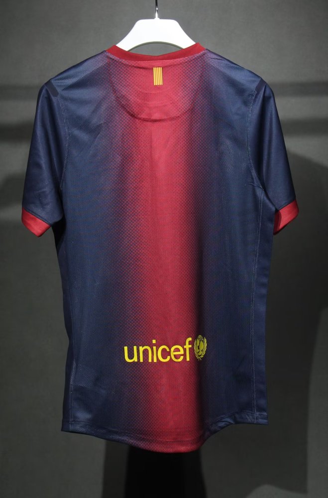 1213 Barcelona home Retro Player version