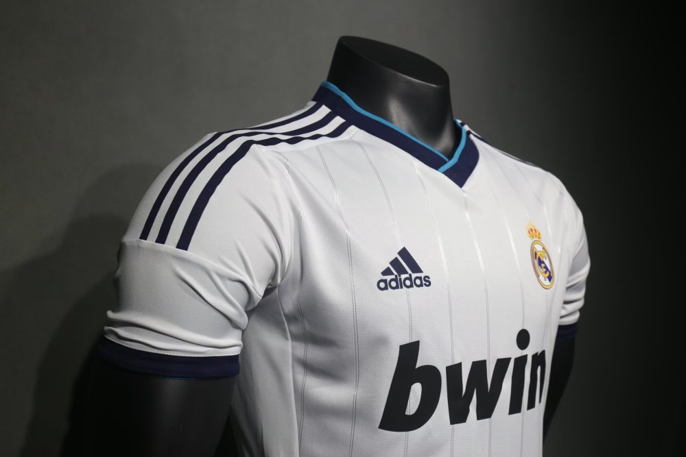 1213 Real Madrid home Retro Player version