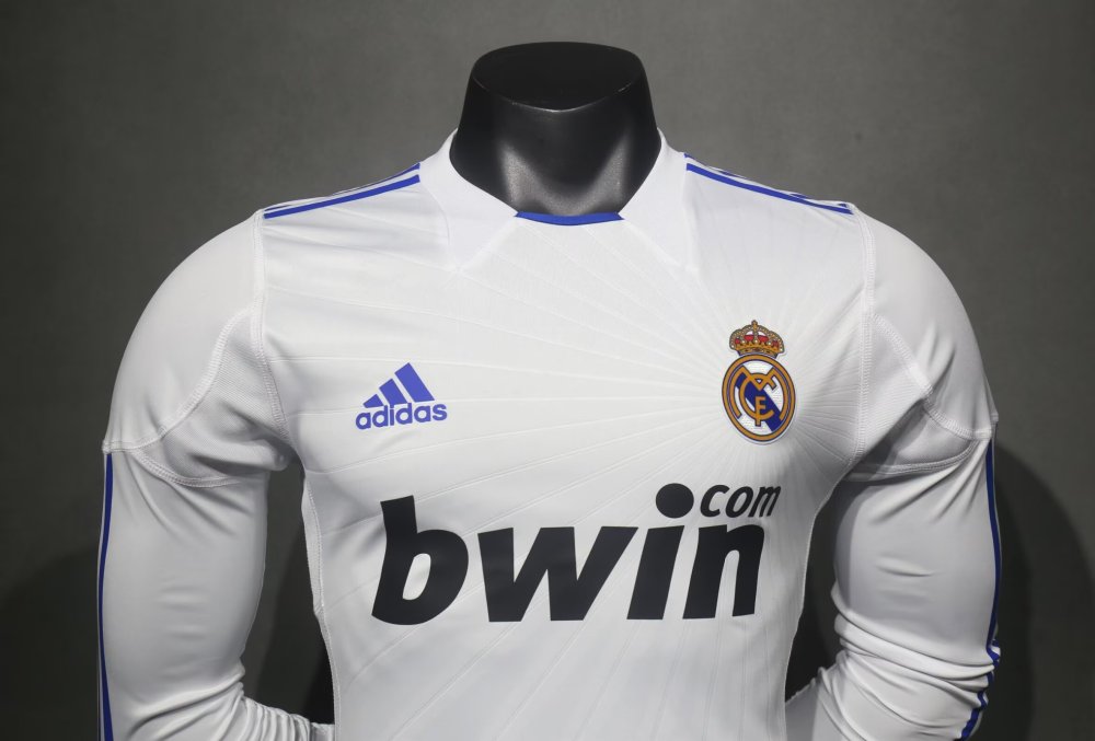 1011 Real Madrid home Long sleeve Retro Player version