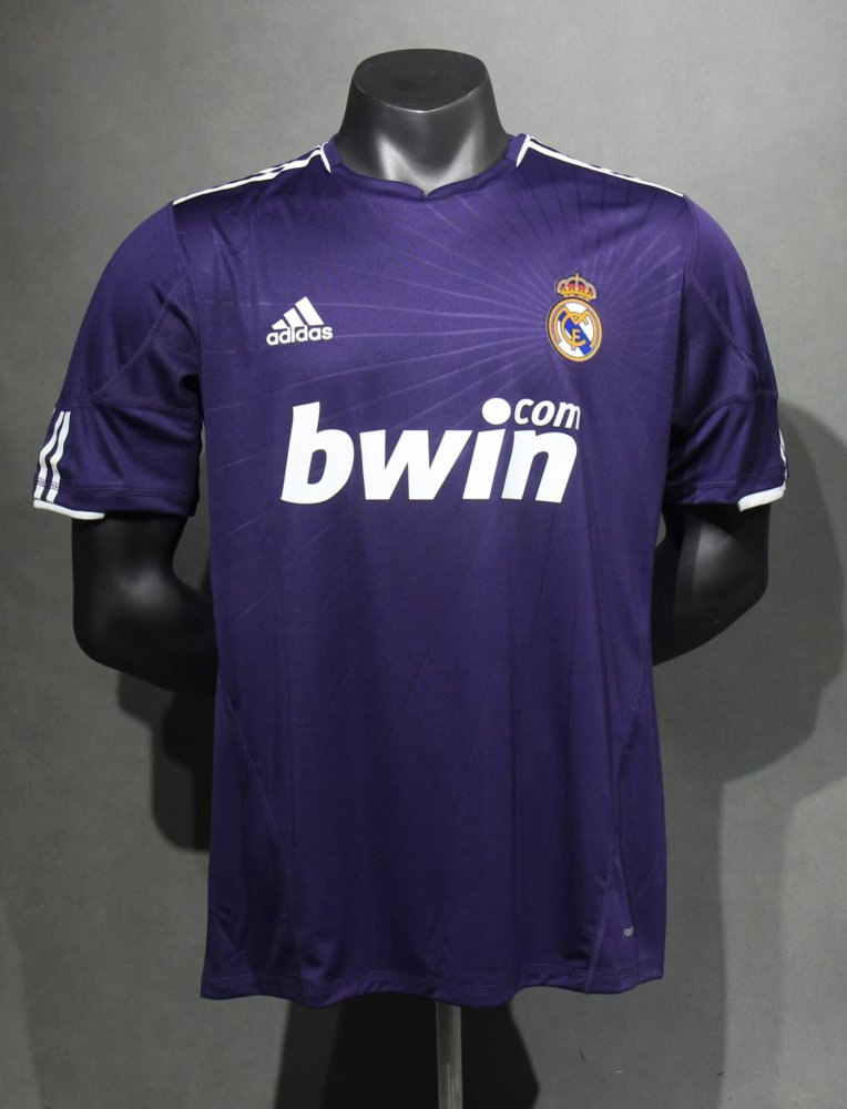 1011 Real Madrid third Retro Player version