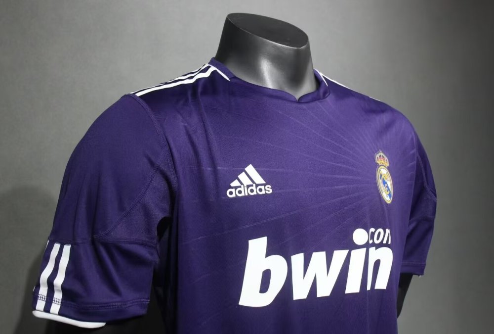 1011 Real Madrid third Retro Player version