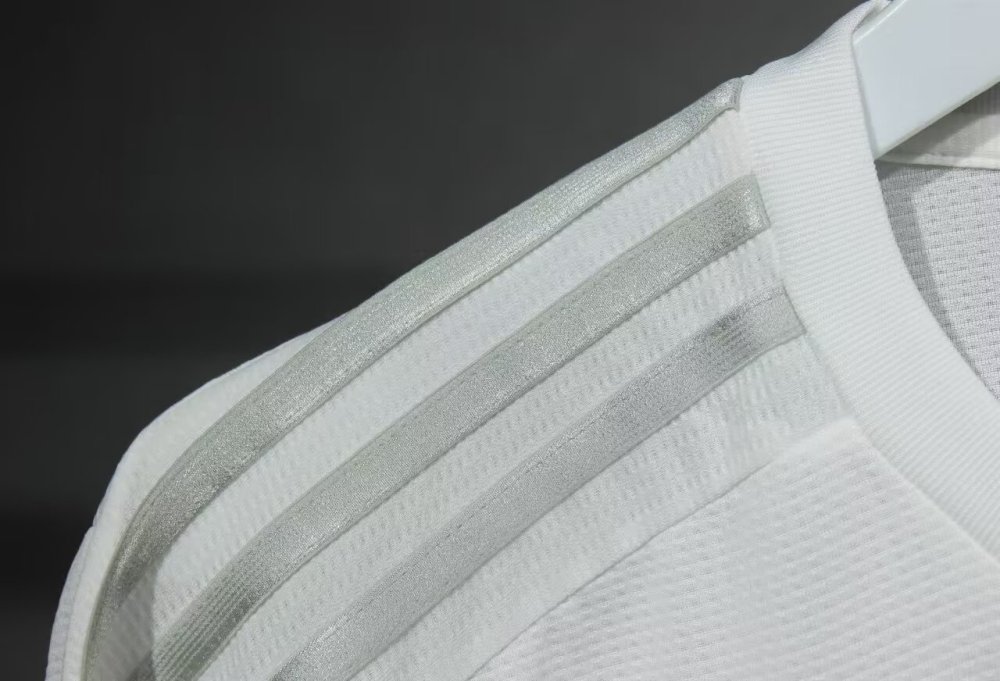 1516 Real Madrid home Retro Player version