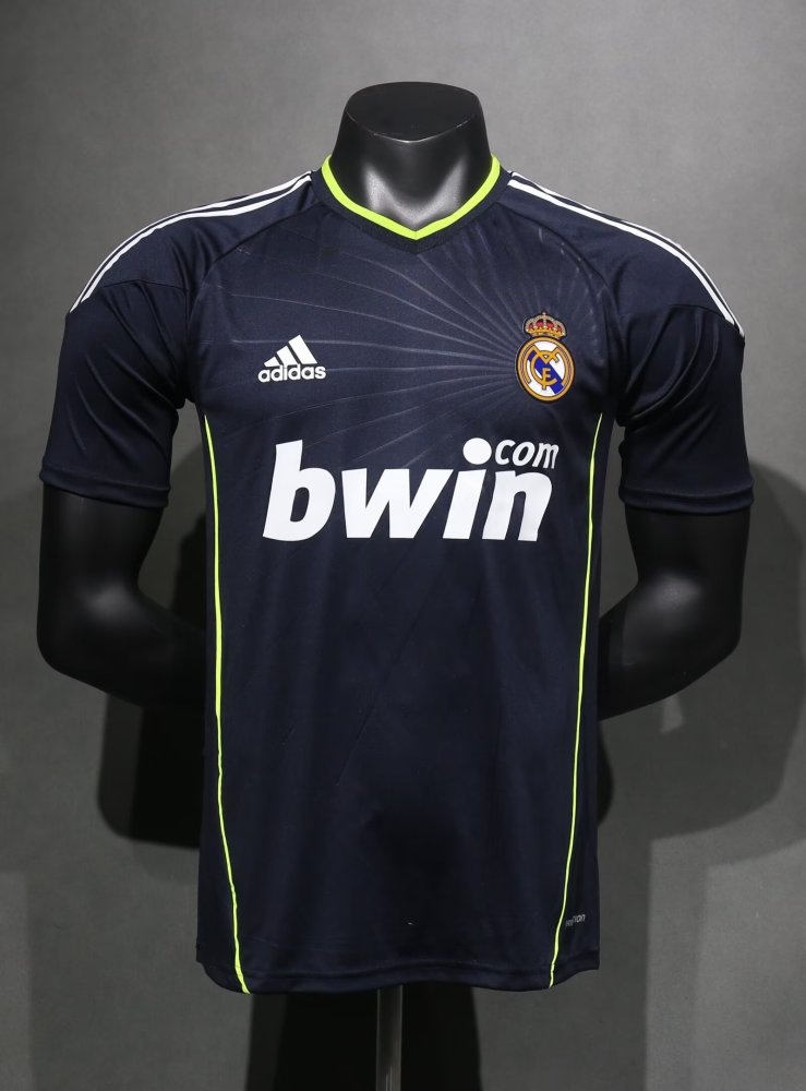 1011 Real Madrid away Retro Player version