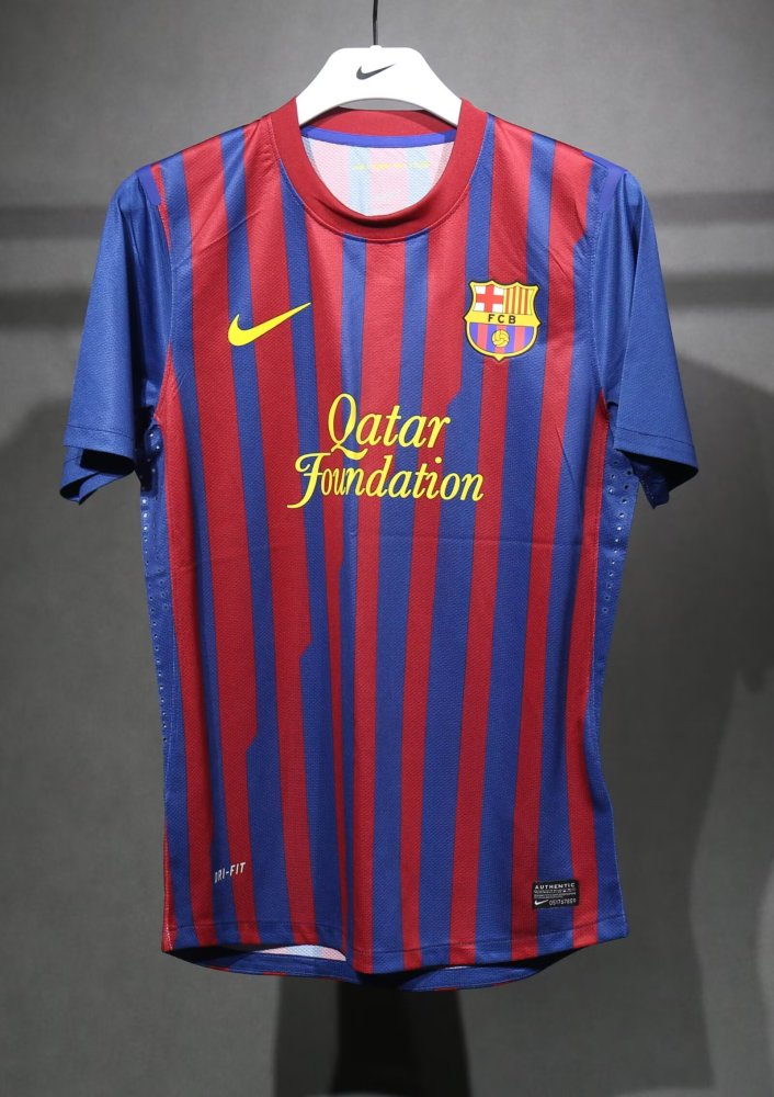 1112 Barcelona home Retro Player version