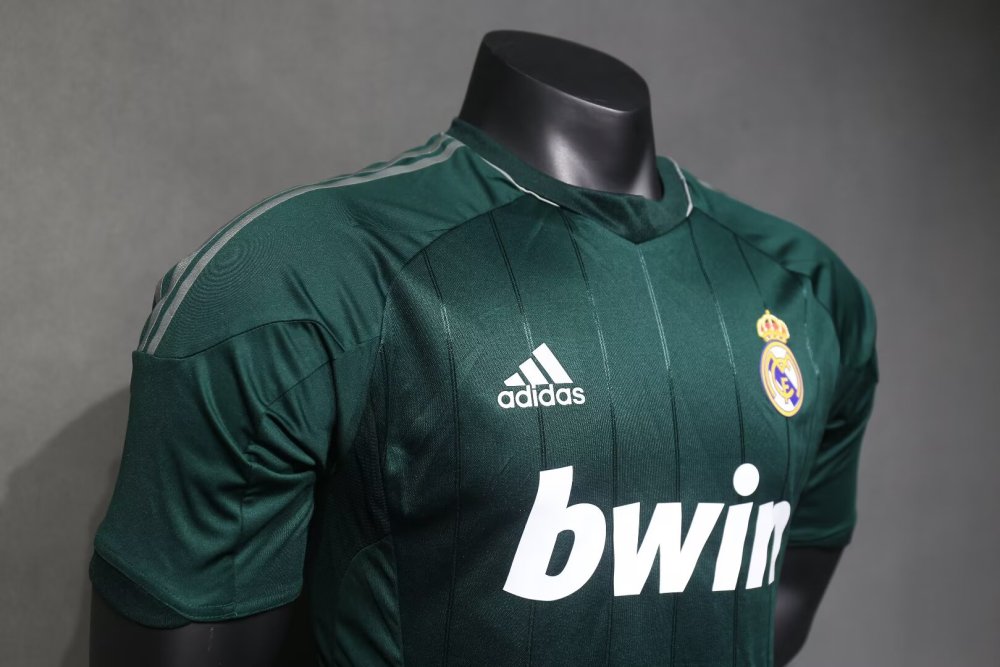 1213 Real Madrid third Retro Player version