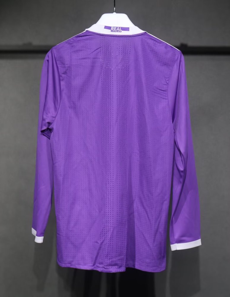 1617 Real Madrid away Long sleeve Retro Player version