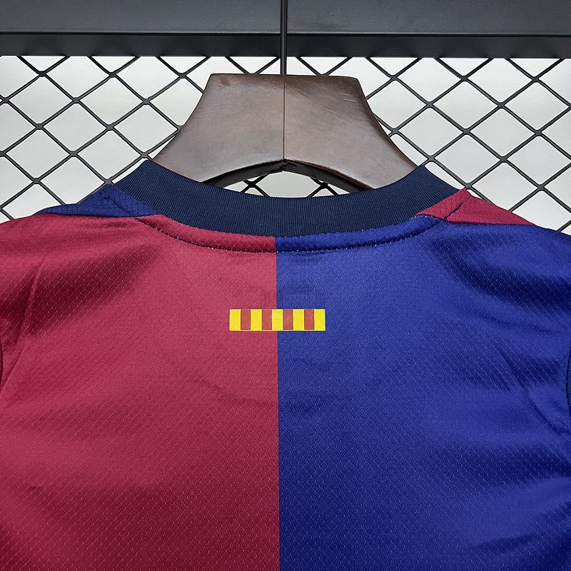 2526 Barcelona Home kids