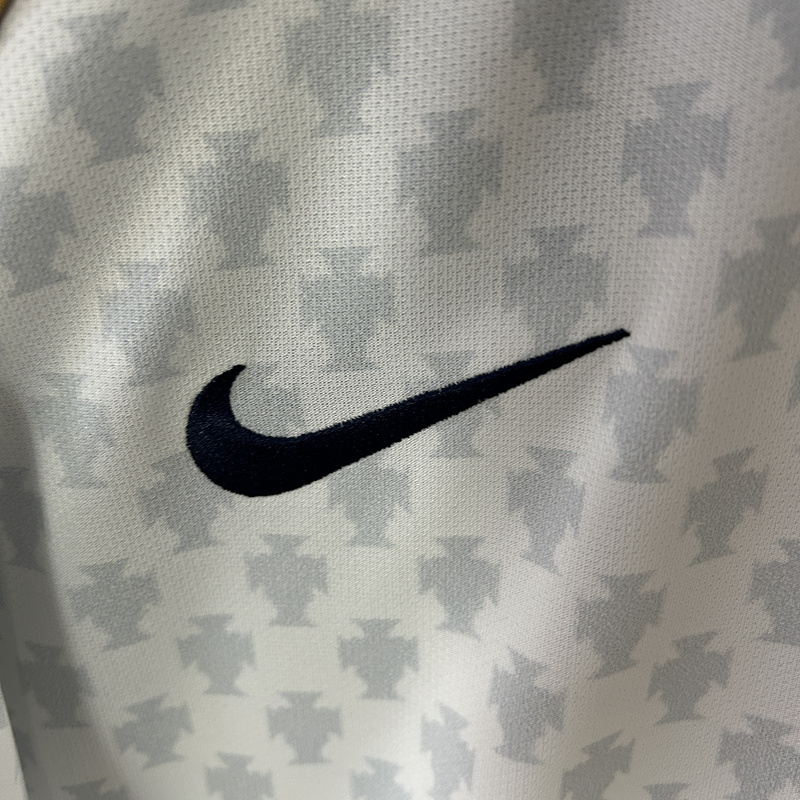 2004 Portugal Away Retro Fan version
