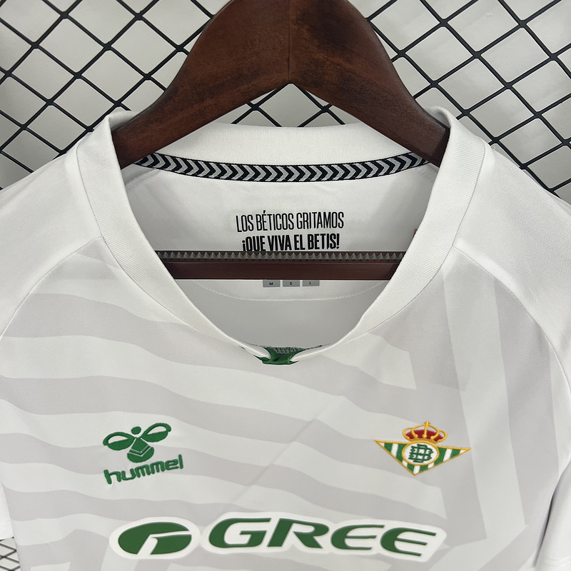 2526 Real Betis Goalkeeper White Fan version