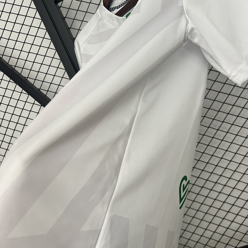 2526 Real Betis Goalkeeper White Fan version