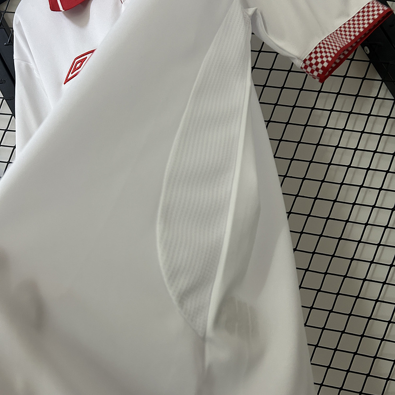 1213 Sevilla Home retro Fan version