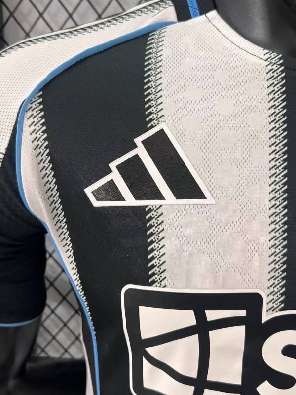2526 Newcastle United home Player version