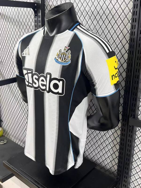 2526 Newcastle United home Player version
