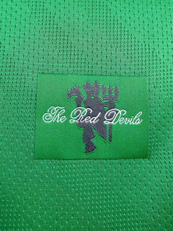 0708 Manchester United green Goalkeeper long sleeve retro Fan version
