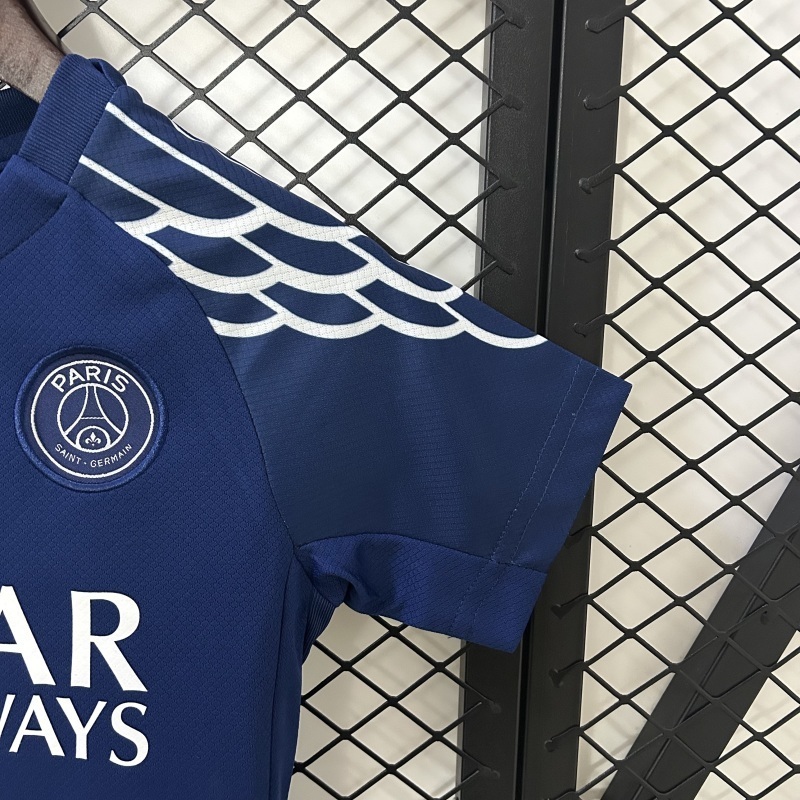 2425 Paris Saint-Germain fourth away Edition Kids