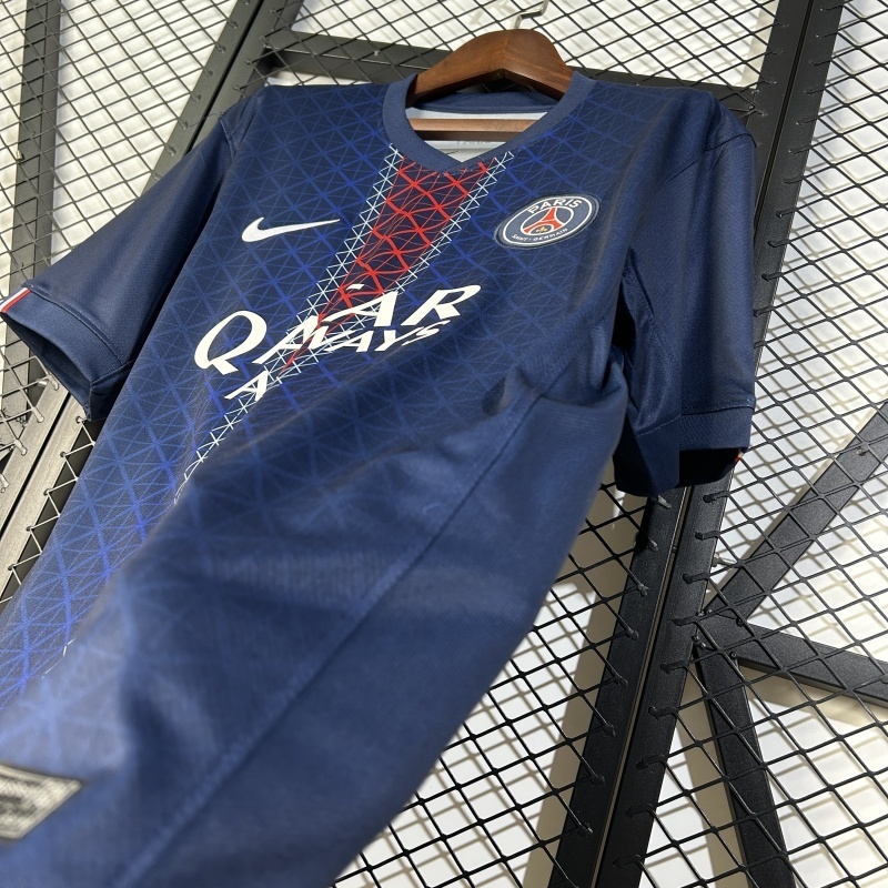2526 Paris Saint-Germain Home Fan version