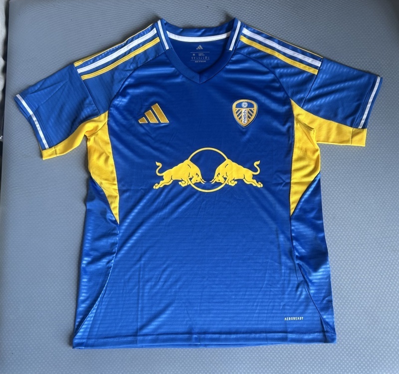 2526 Leeds United Away Fan version