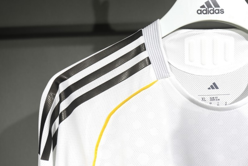 2526 Real Madrid Long sleeve Home Player version