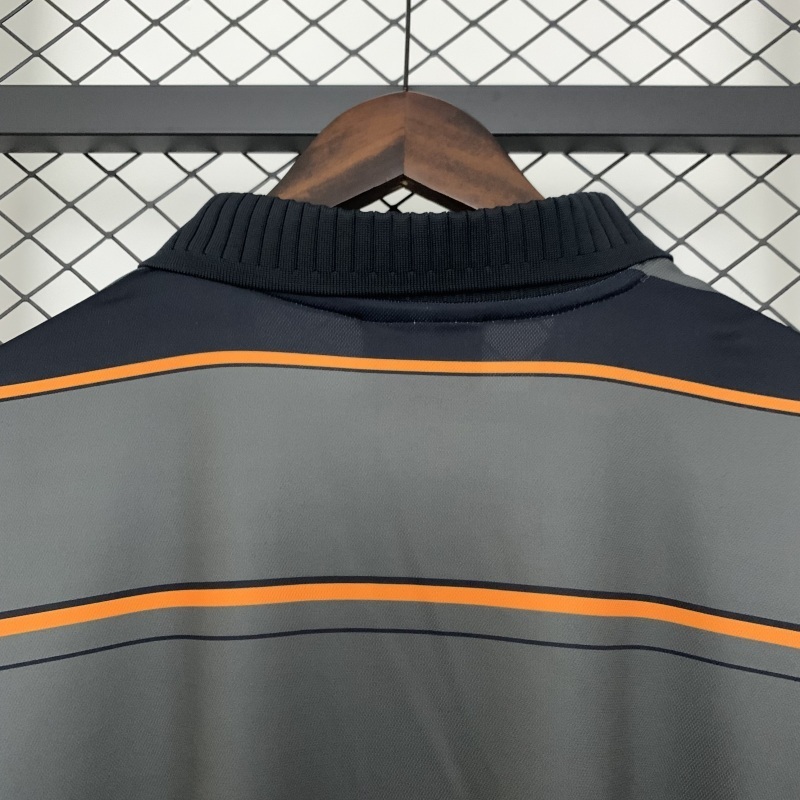 9900 Valencia Away retro Fan version