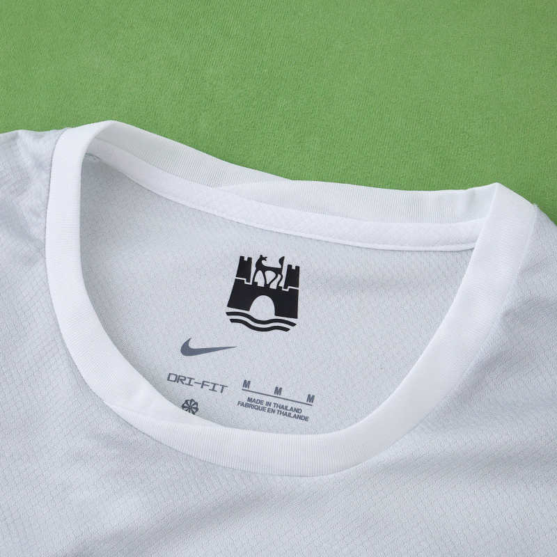 2526 Wolfsburg Away Fan version