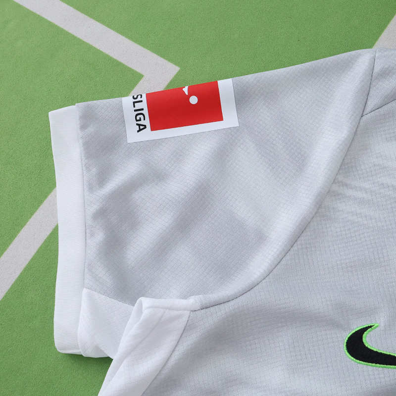 2526 Wolfsburg Away Fan version