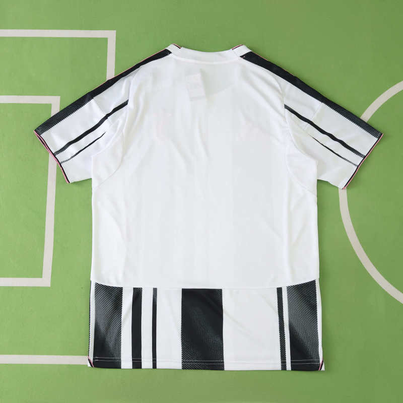 2526 Juventus Home Fan version