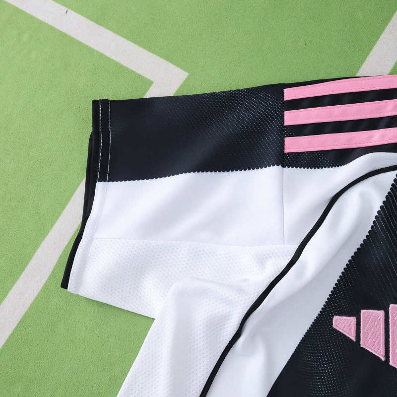 2526 Juventus Home Fan version