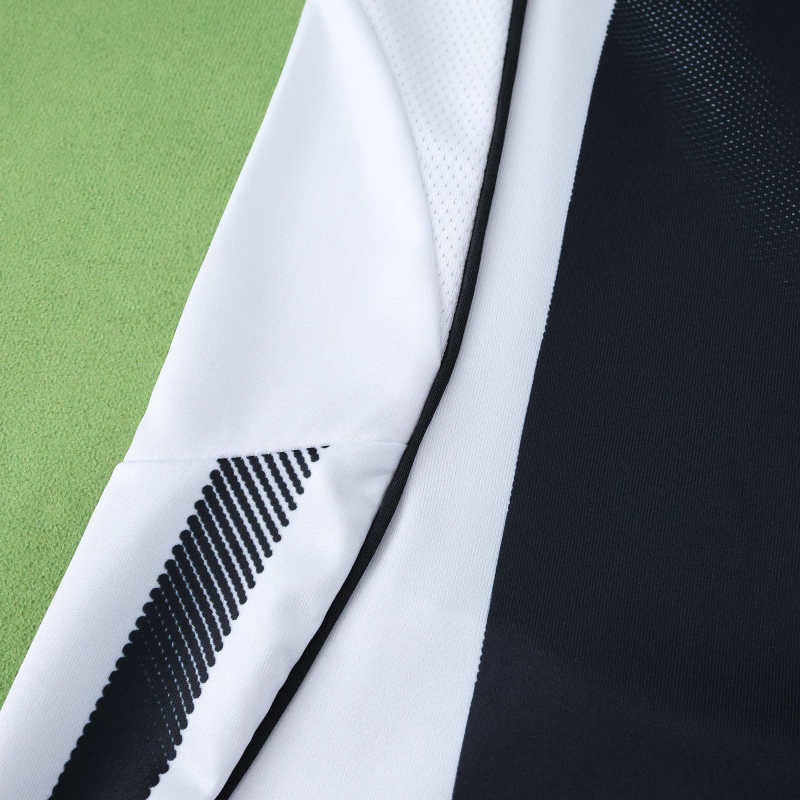 2526 Juventus Home Fan version