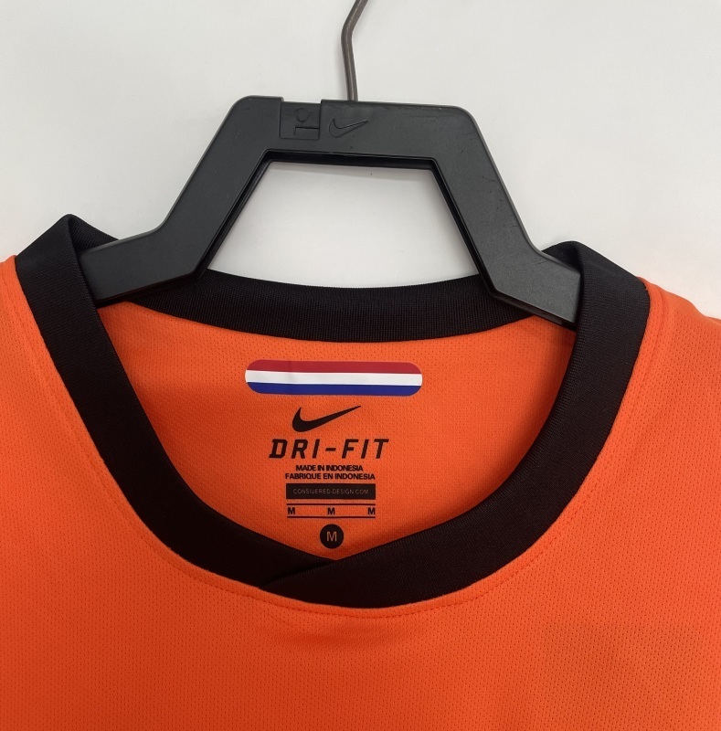 2010 Netherlands home retro Fan version