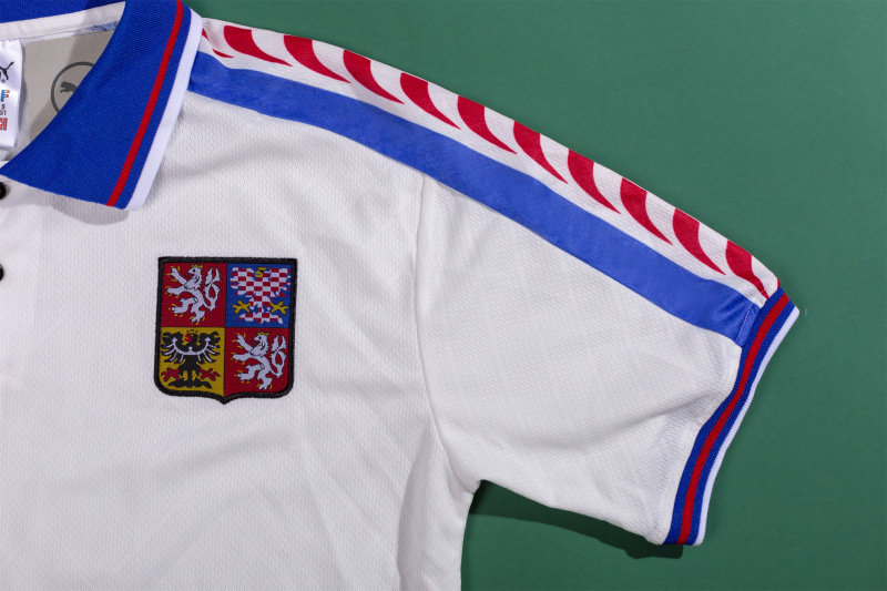 1996 Czech Republic Away retro Fan version