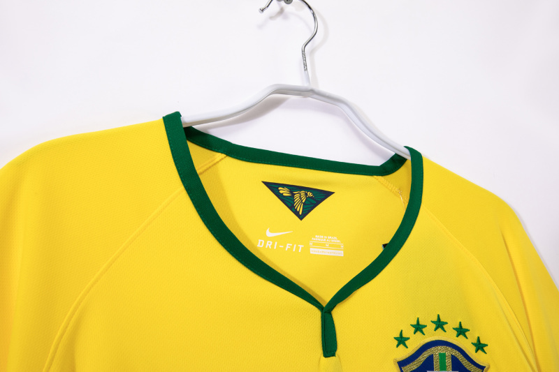 2014 Brazil Home retro Fan version