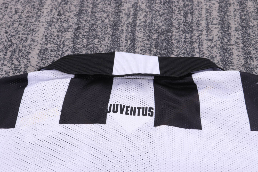 1415 Juventus Home retro Kids kit