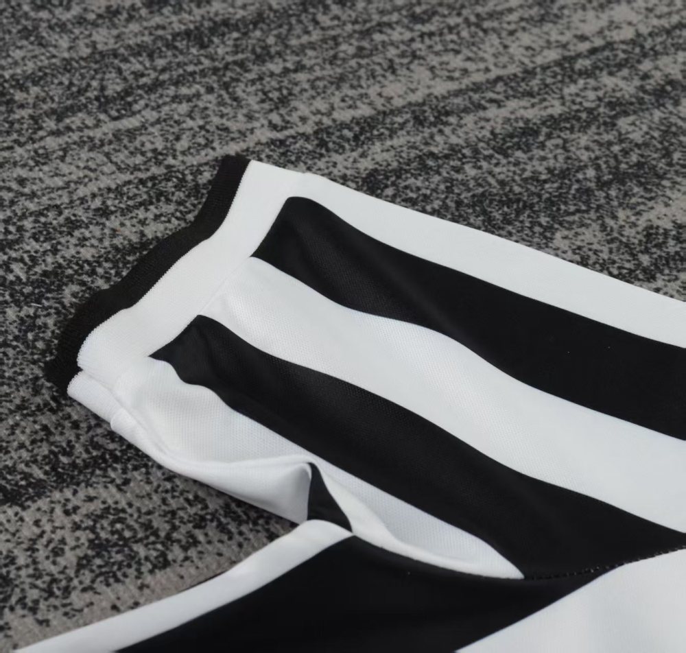 9597 Juventus Home retro Kids kit