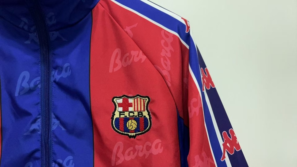 9697 Barcelona Wear on both sides windbreaker