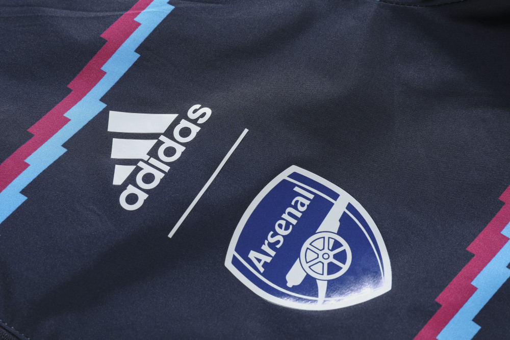 2526 Arsenal Wear on both sides windbreaker