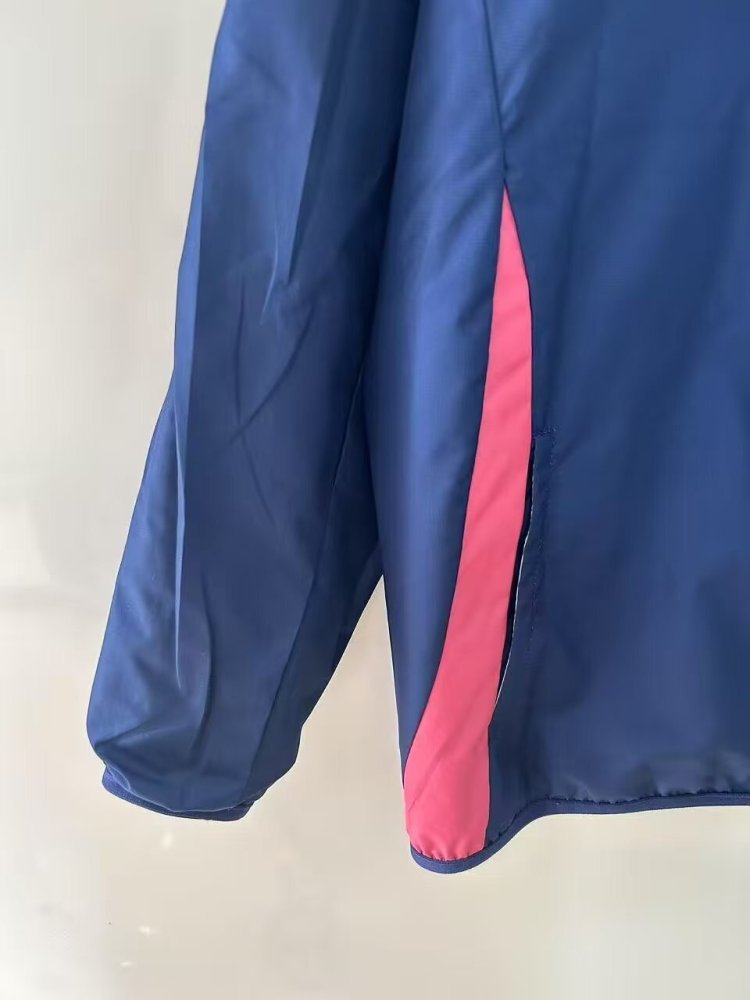 2526 Sweden Wear on both sides windbreaker