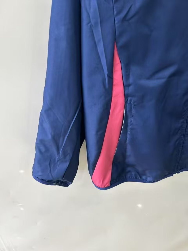 Club América Wear on both sides windbreaker