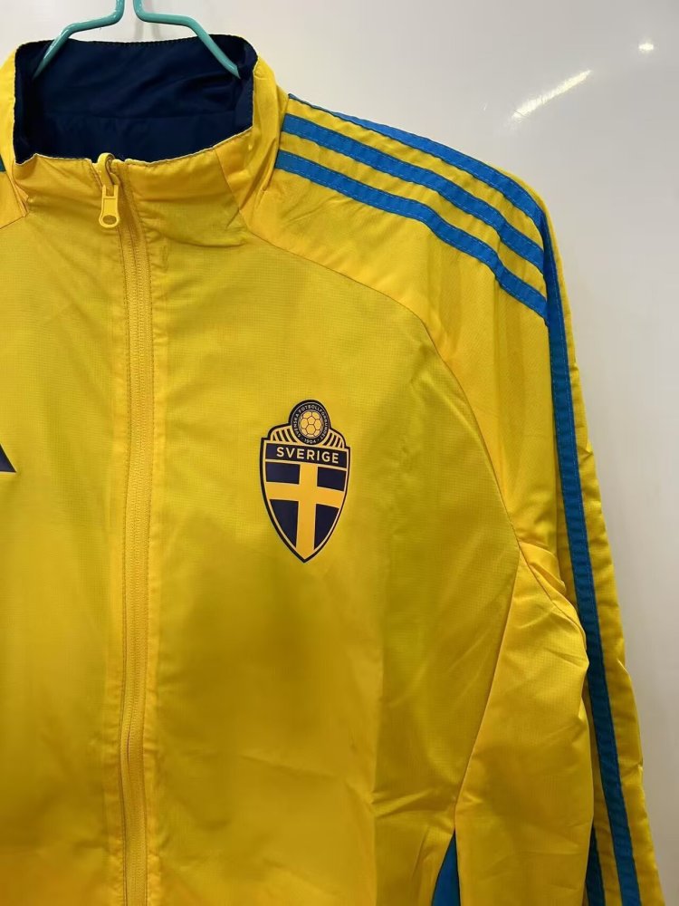 2526 Sweden Wear on both sides windbreaker