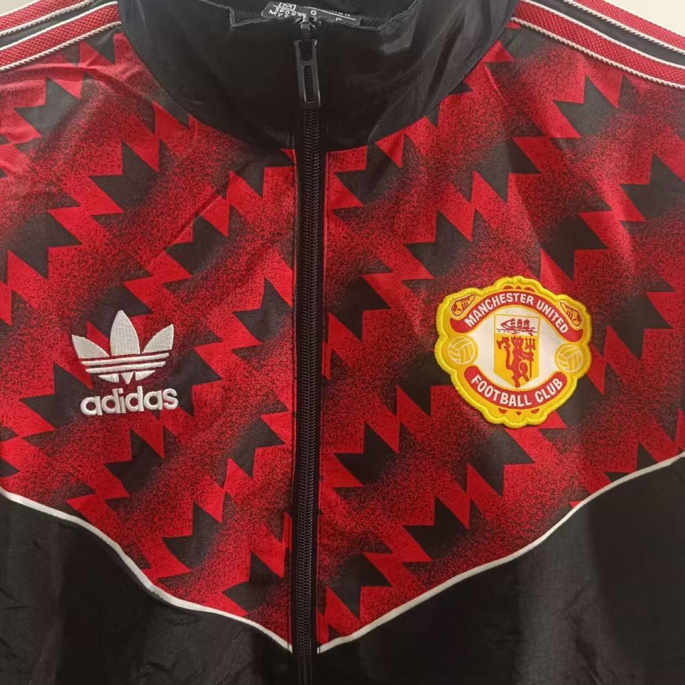 2526 Manchester United windbreaker