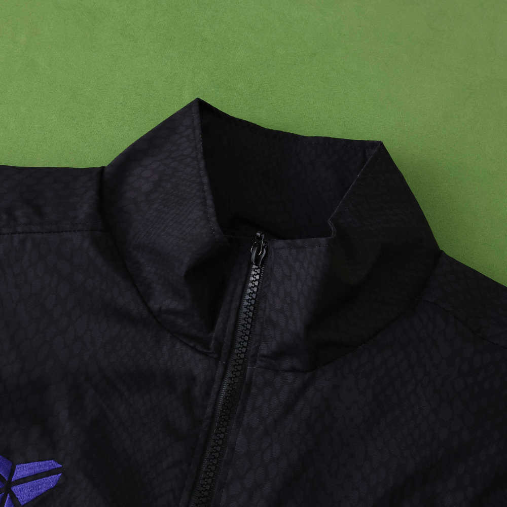 2526 Barcelona windbreaker