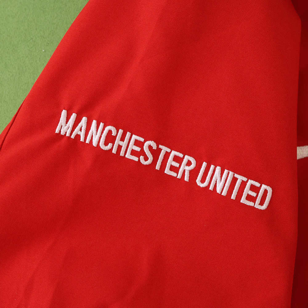 2526 Manchester United windbreaker