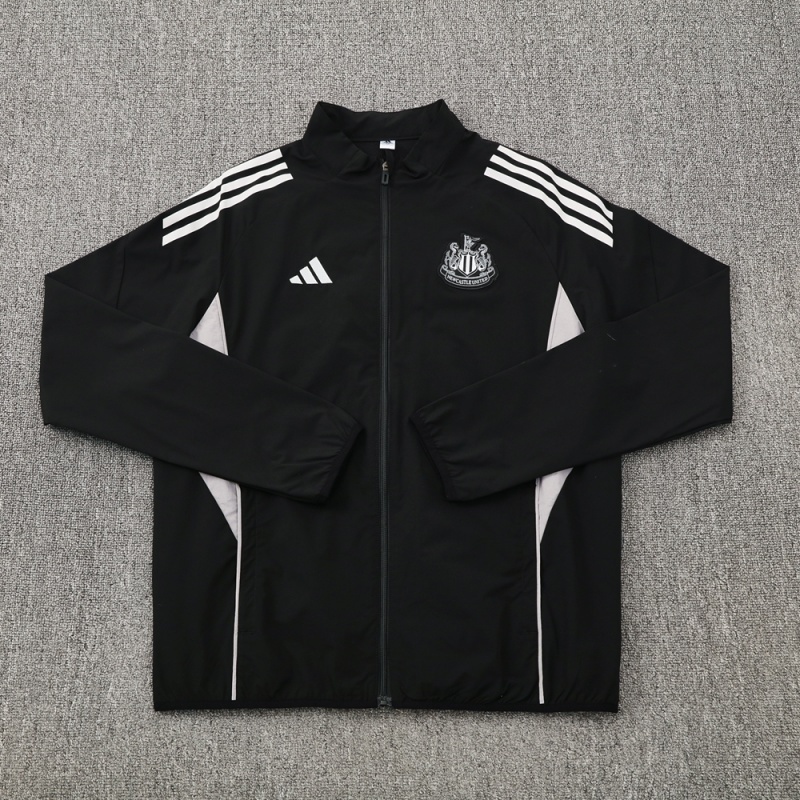 2526 Newcastle United (black) Windbreaker