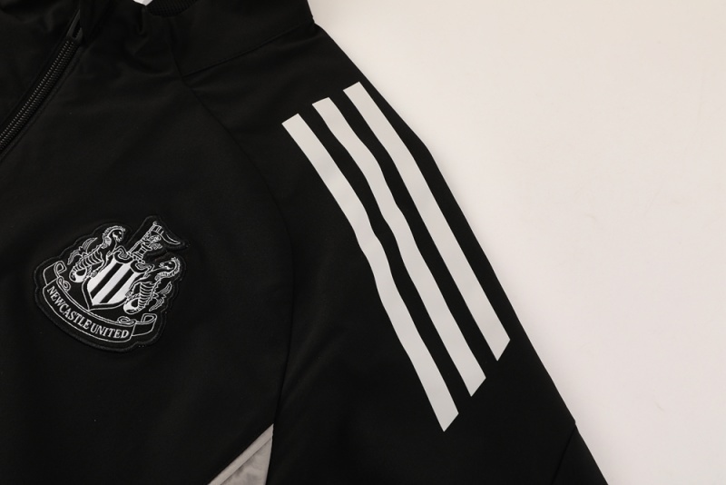 2526 Newcastle United (black) Windbreaker