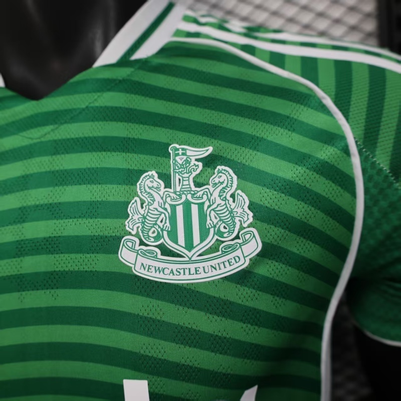 2526 Newcastle United Away Player version